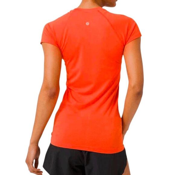 LULULEMON ATHLETICA Swiftly Tech Short Sleeve 2.0 Size 6 - Picture 2 of 4